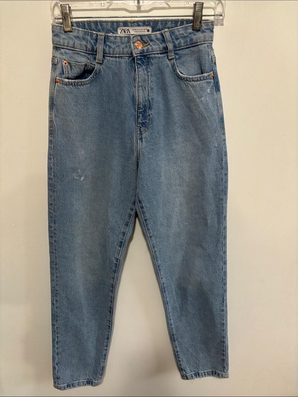 Zara High Waist Mom Jeans Light Wash Ankle Length Denim Size US 4 / EUR 36